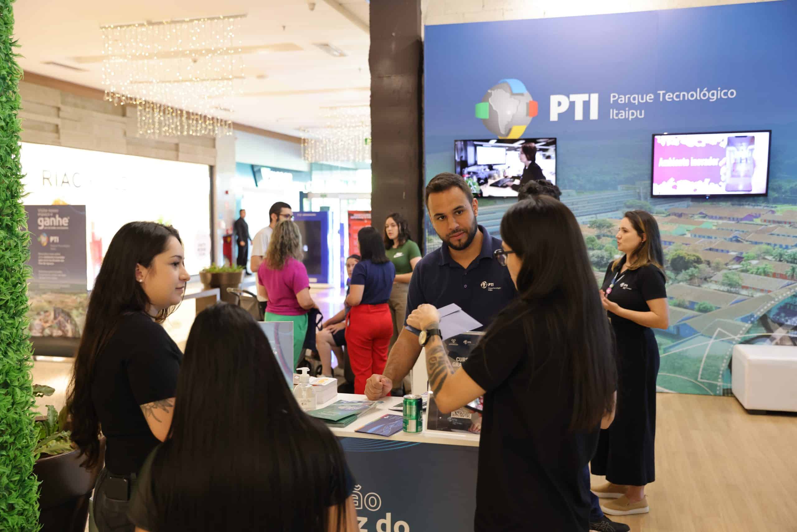 Exposição PTI-BR Shopping Catuaí 