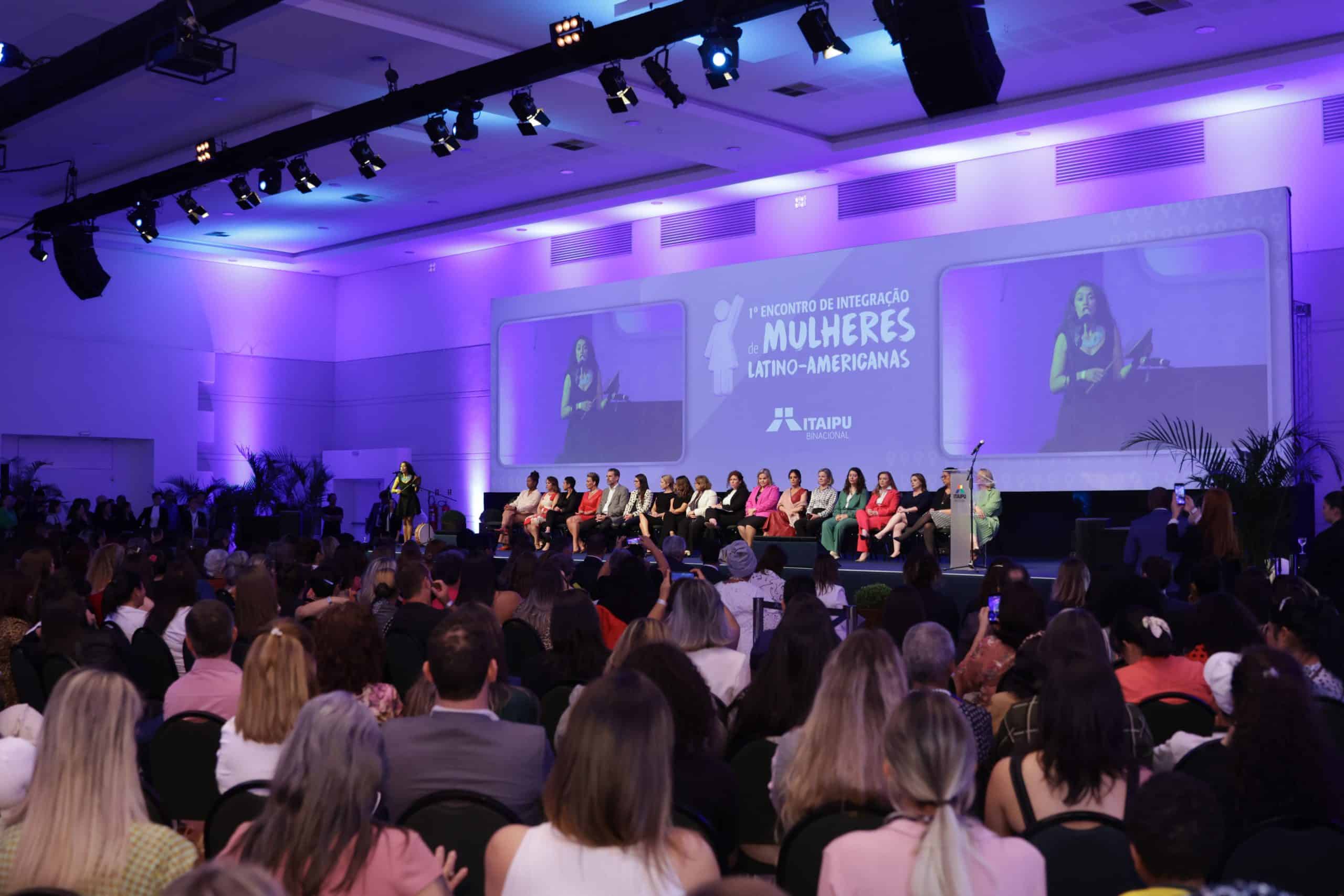 1º Encontro de Integração de Mulheres Latino-Americanas